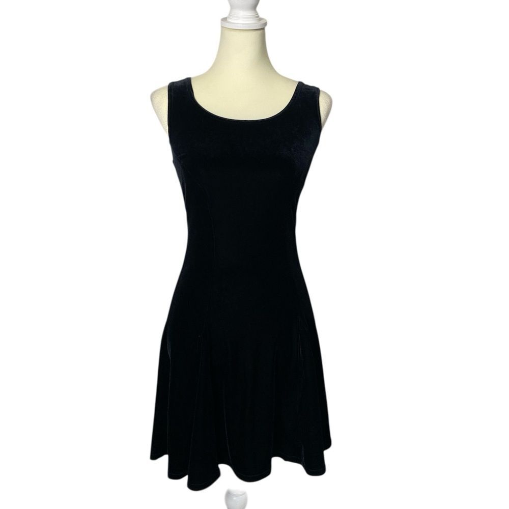 Benson and Smith Black Velvet Sleeveless Fit & Flare Dress Lace Up Back Size 3/4